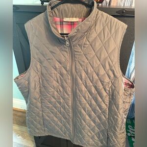 Lee Women's Gray Quilted Vest